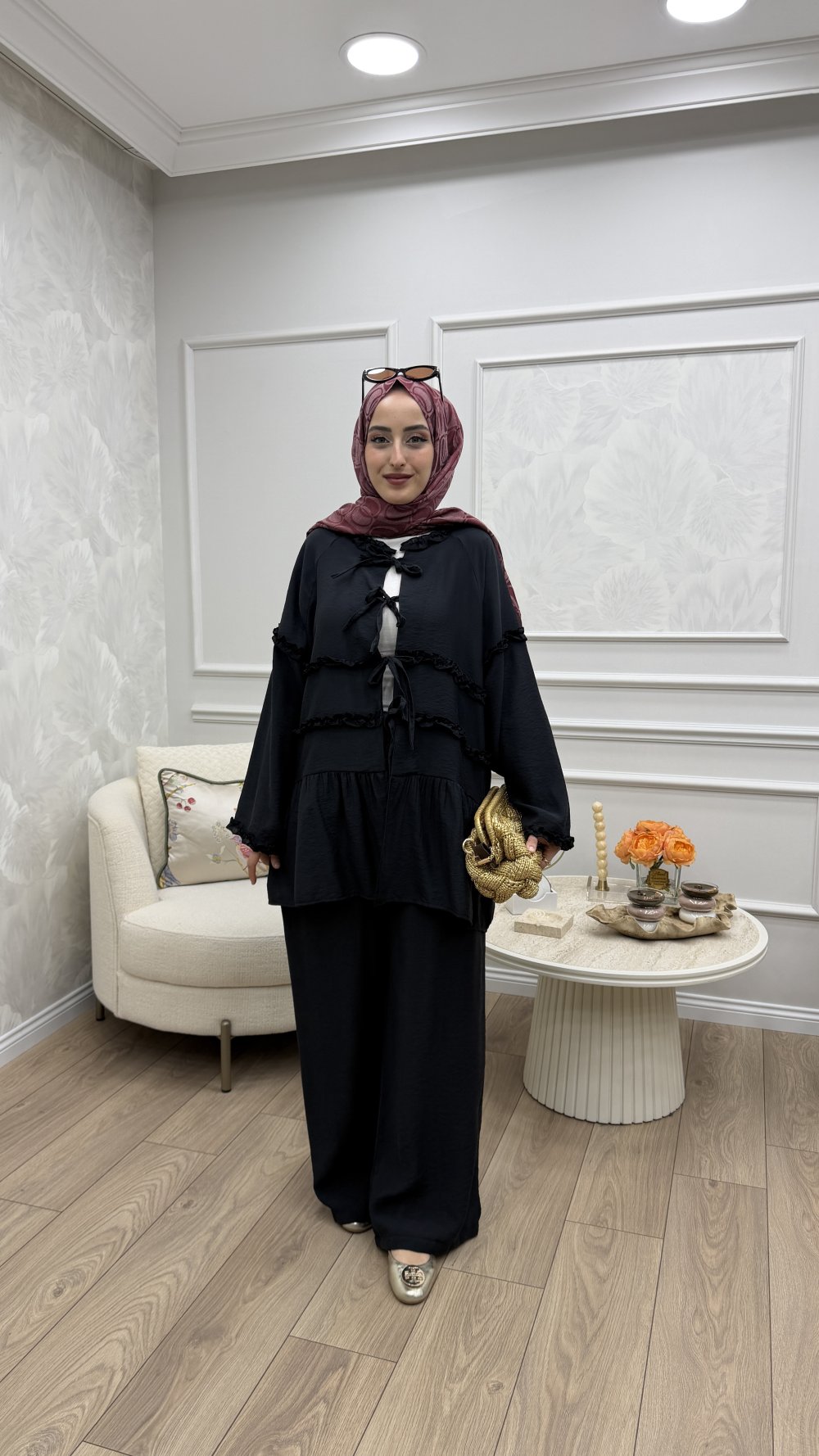 Yonca Takım — Siyah