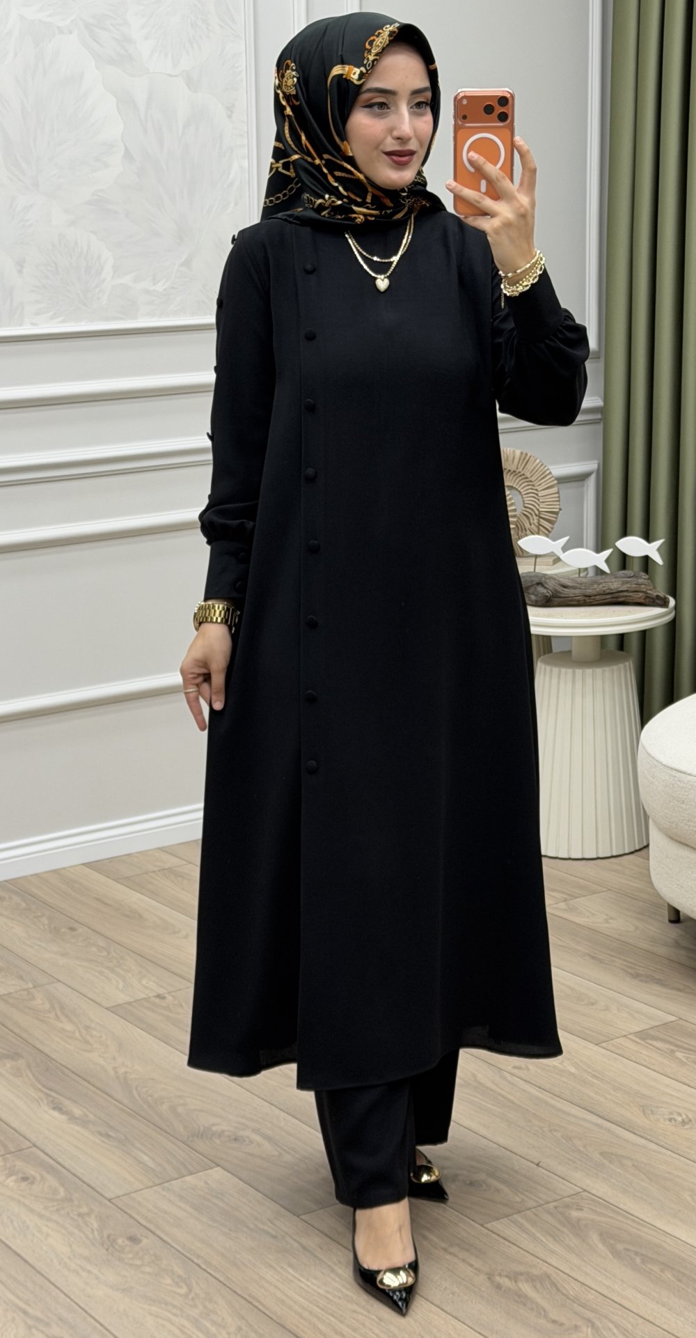 Çiğdem Takım — Siyah