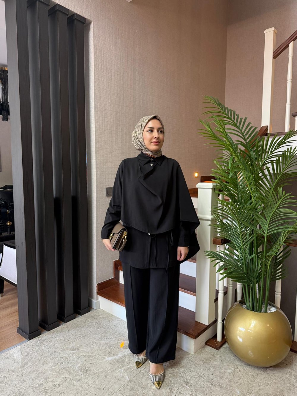 Losta Takım — Siyah
